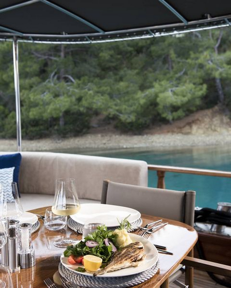 Gulet cruise experience - Ready for dinner